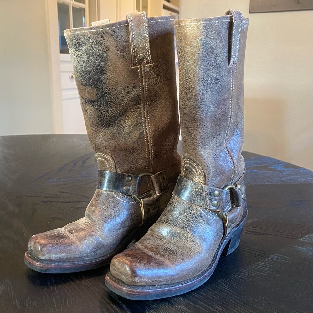 FRYE 12R Harness Boots “Tan Vintage” Size 6.5